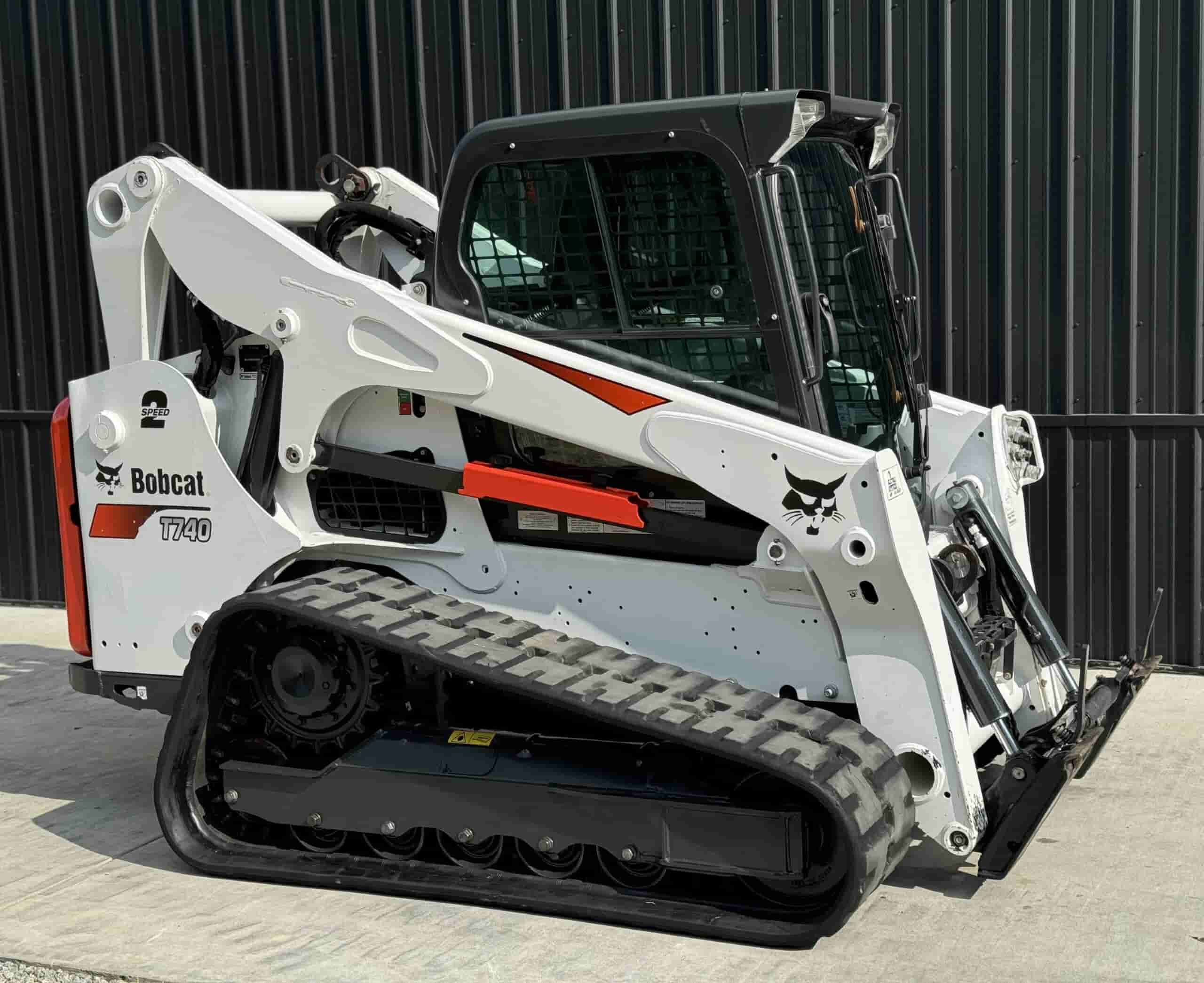 2019 BOBCAT T740 HIGH FLOW
